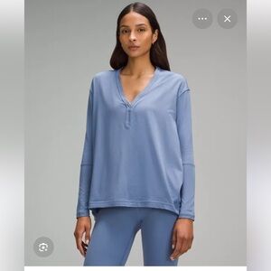 Lululemon • Back in Action Vneck Longsleeve • Size 4